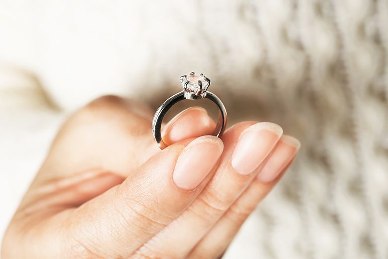 Can I sell my engagement ring online?