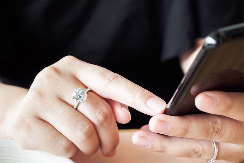 Selling engagement hotsell ring near me