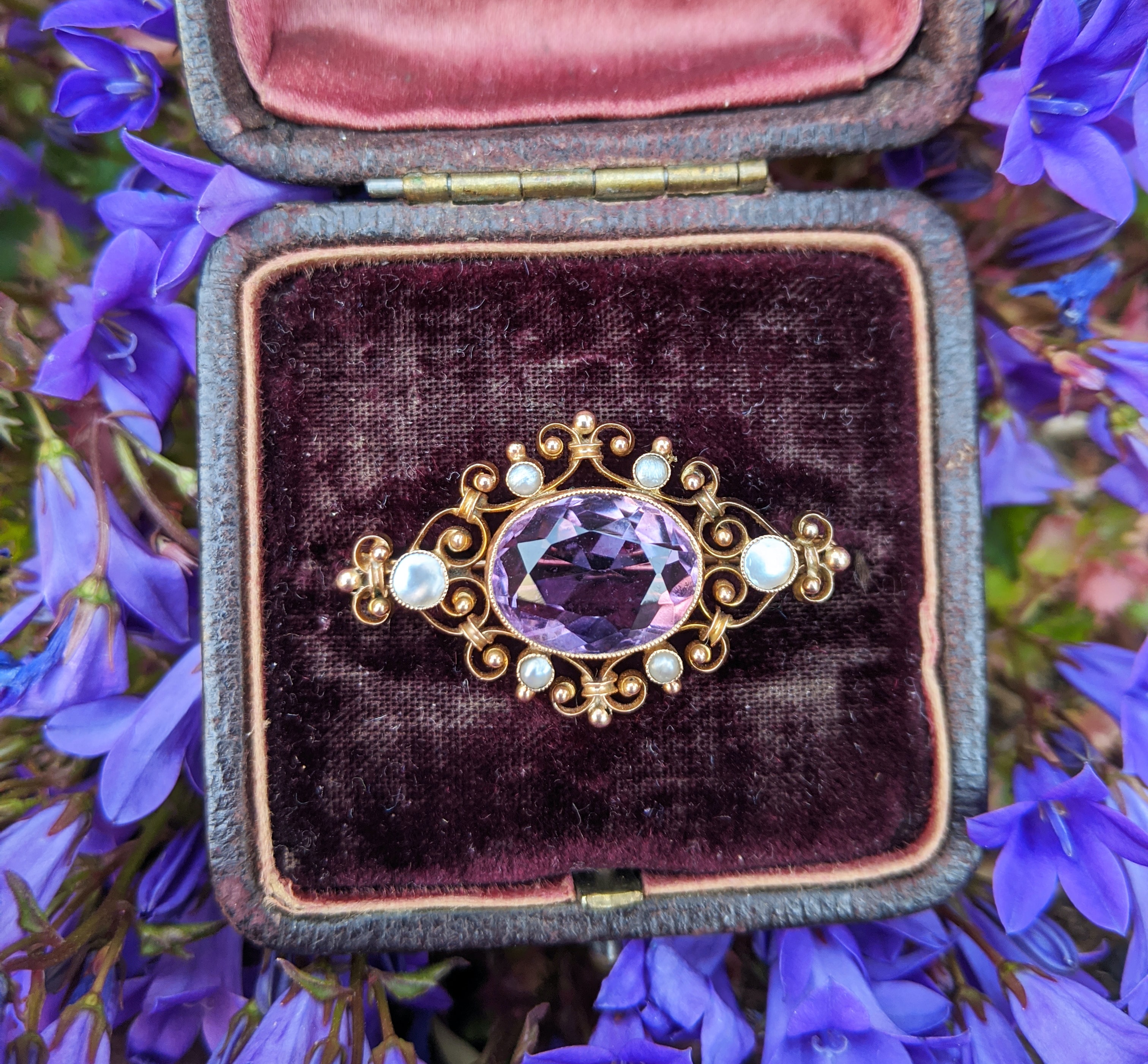How Do I know if My Vintage Jewelry is Valuable?